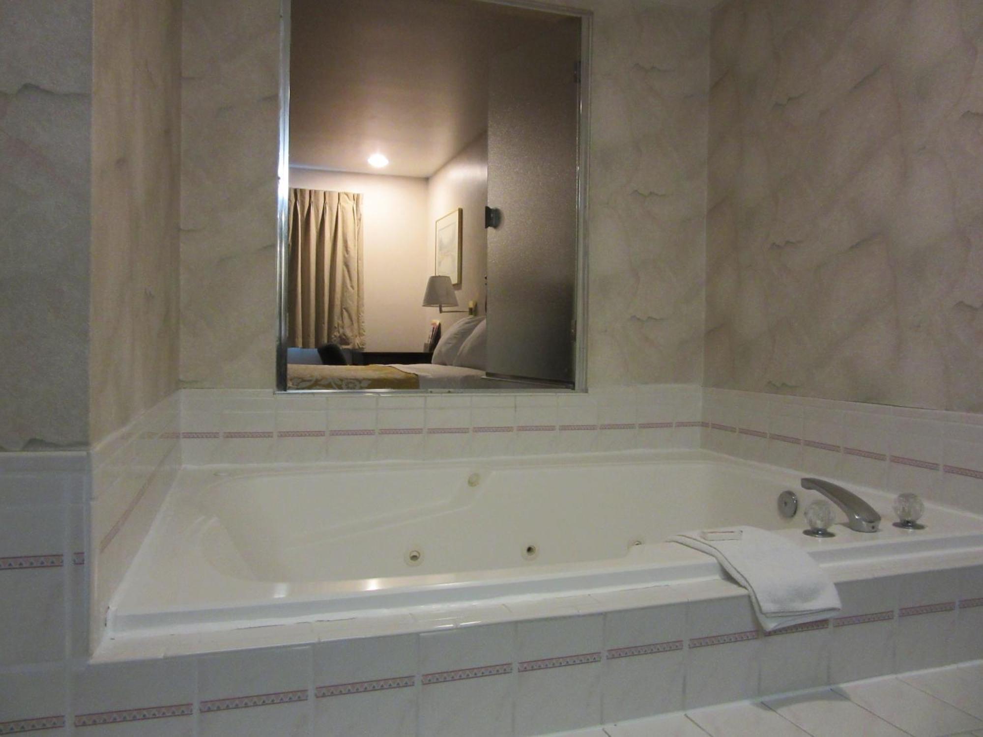 Days Inn By Wyndham Seatac Airport Bilik gambar